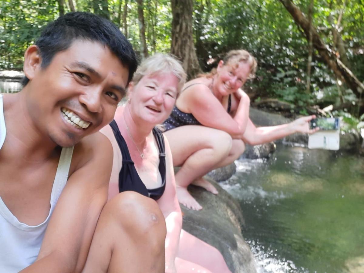 Boneputeh Homestay Taliwang Екстериор снимка