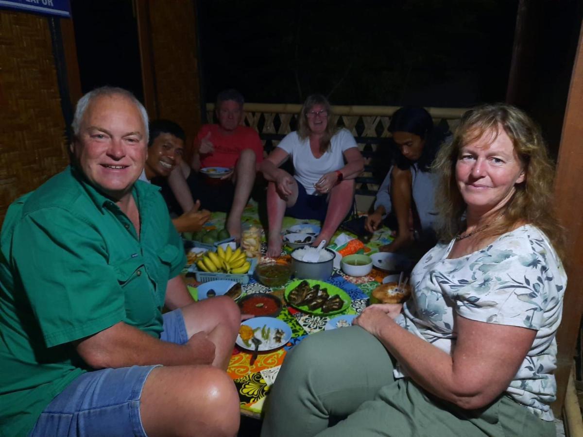 Boneputeh Homestay Taliwang Екстериор снимка