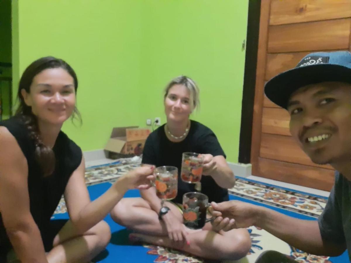 Boneputeh Homestay Taliwang Екстериор снимка